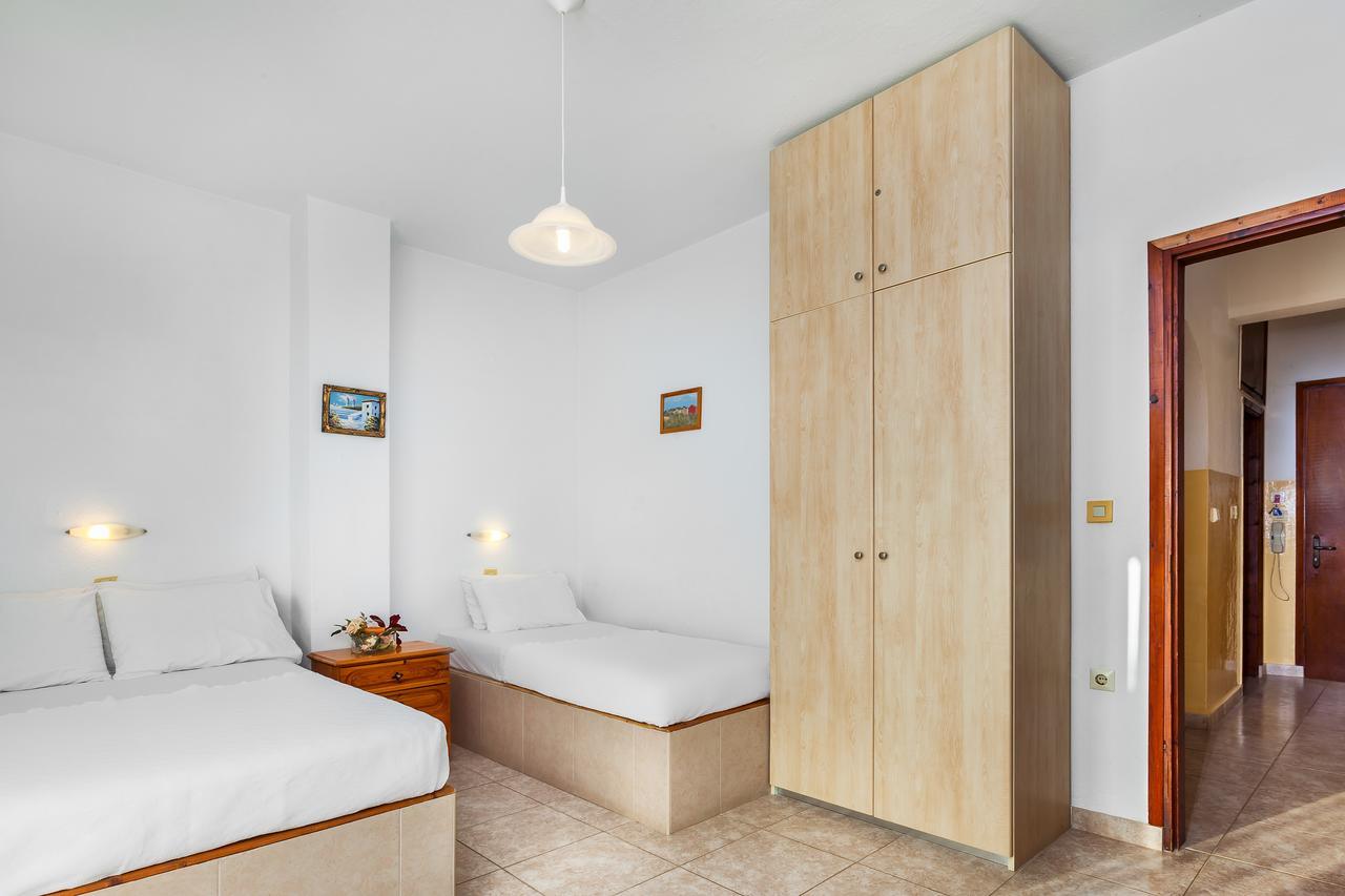 Xenios Loutra Village Mary'S House أغيا باراسكيفي الغرفة الصورة